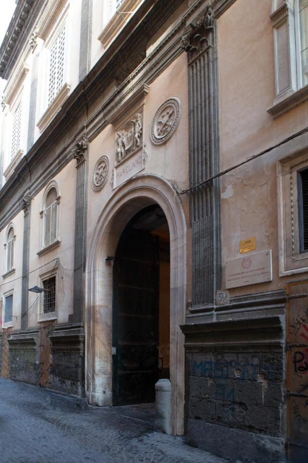 נאפולי Palazzo Marigliano - Serviced Apartments מראה חיצוני תמונה
